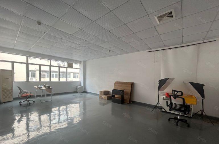 福永白石厦900平国道旁精装修原房东无公摊厂房出租仓库低价