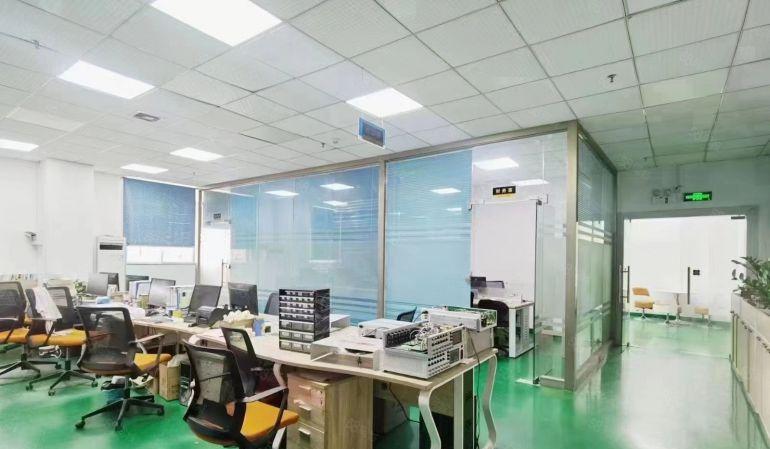 后亭地铁口旁二楼750平方米精装修厂房招租