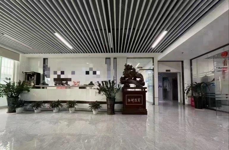 急租沙井地铁口2000平整层精装修厂房出租500平一楼分租