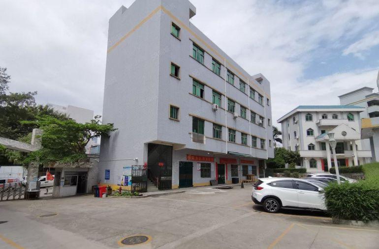 宝安区松岗同富裕工业园楼上2000平厂房出租，分租，可办环评