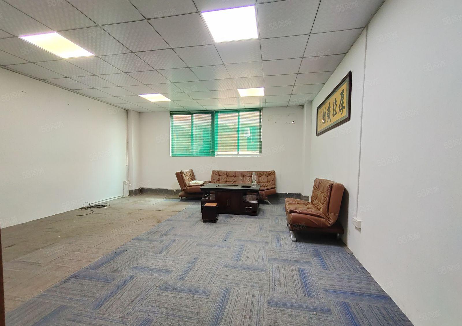 西乡洲石路，九围，电梯口400平精装厂房仓库出租，租金25元