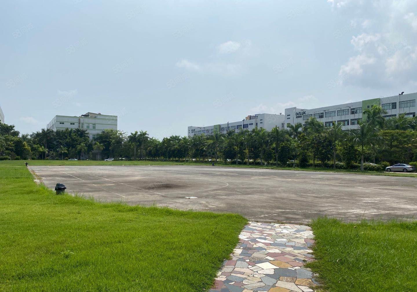 石岩塘头高新科技园3楼整层6800平精装修可分租