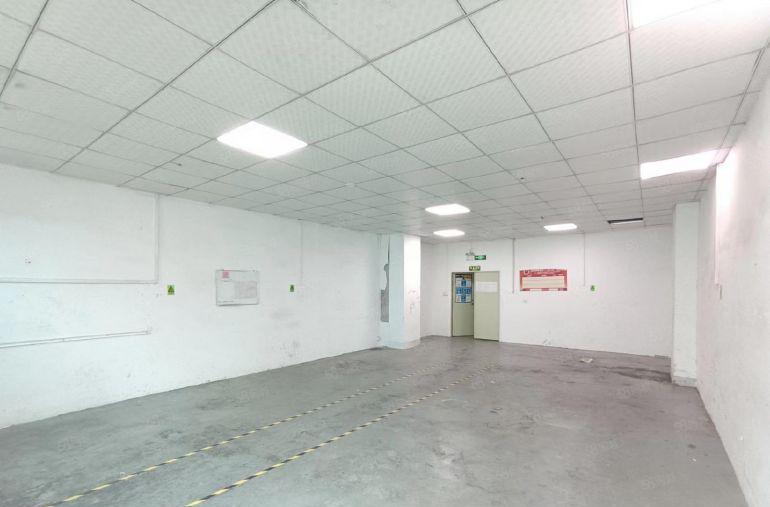 西乡固戍，梧桐岛附近，带装修220平169平厂房仓库出租