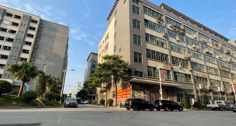 宝安松岗工业园200平方起至1000平方可分租厂房仓库出租