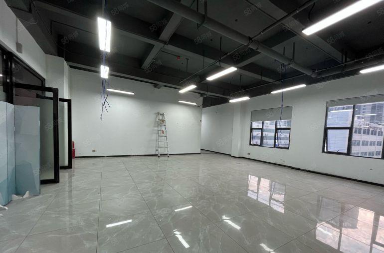 西乡固戍地铁口整层400平厂房低价出租精装修办公室仓库可分租