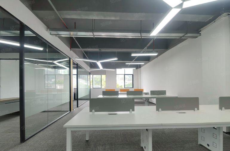 西乡银田，精装办公室仓库265平3个隔间，有货梯，价格超实惠