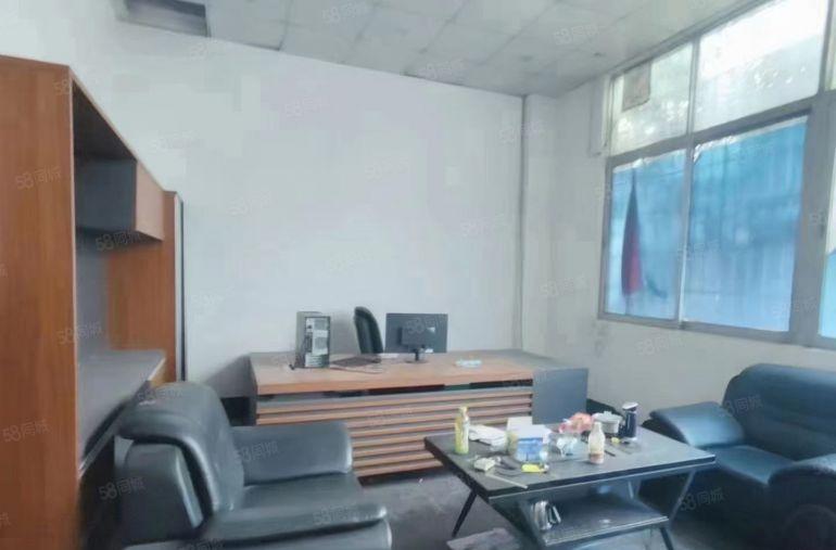 沙井万丰地铁口旁98工业一楼500平方米精装修厂房招租