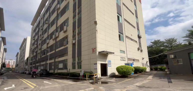 福永塘尾原房东带红本工业区楼上2000平精装修厂房出租可分租