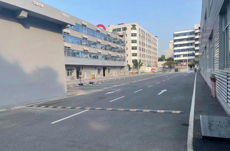 西乡107国道边7200平米独院厂房出租适合做商业物流总部