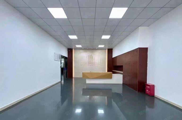 西乡固戍地铁口新空出原房东一楼2000平方带卸货平台可分租