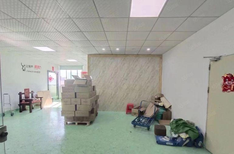 西乡，桃源居附近，大型工业园，新出楼上带装修厂房600平出租