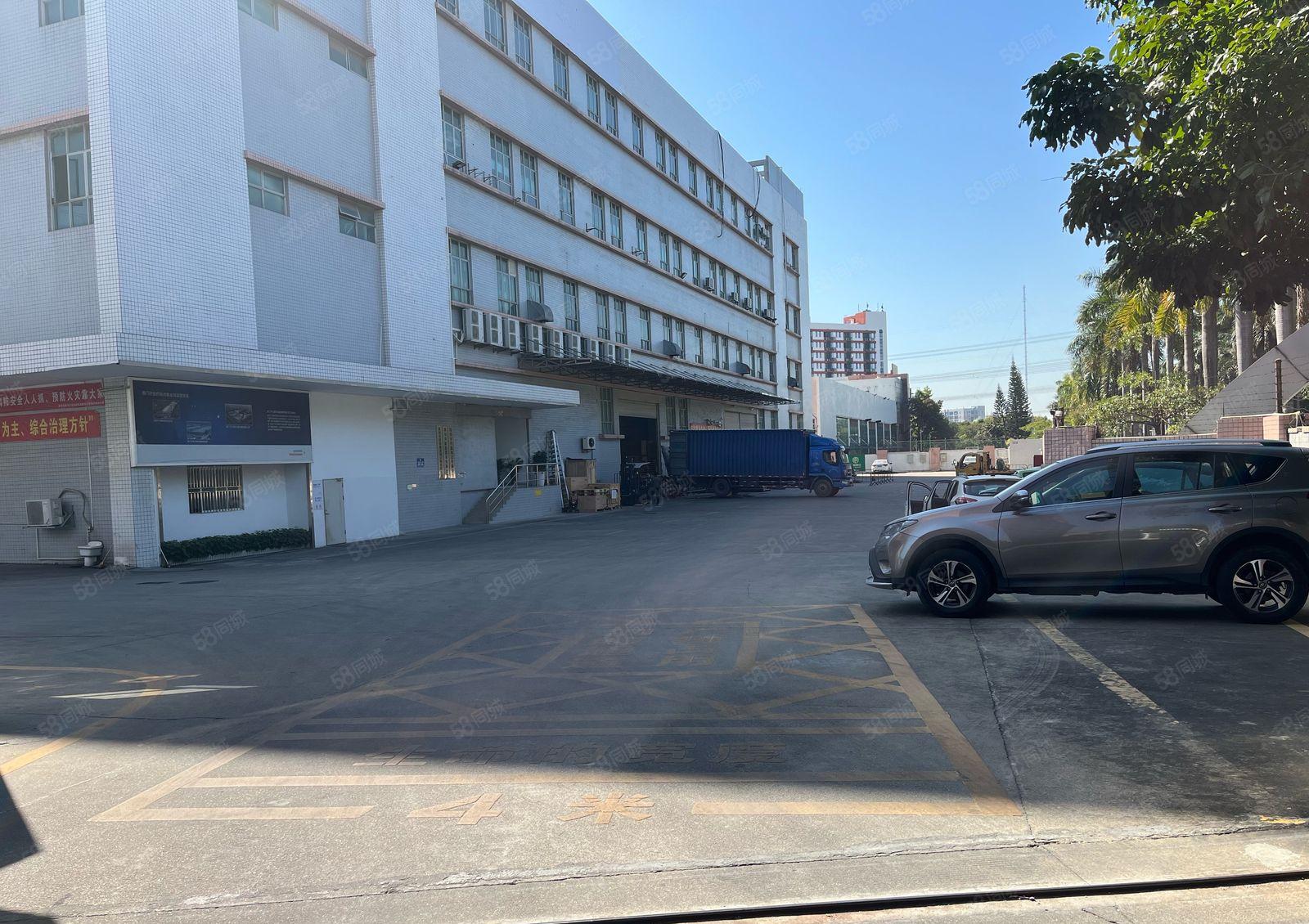 石岩红本厂房高速出口独门独院16000平米