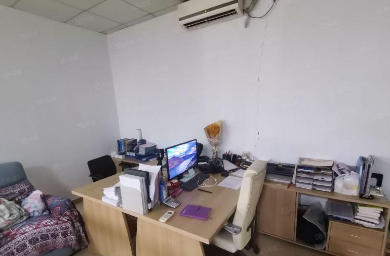 西乡黄田地铁站原房东800平米精装修厂房仓库低价出租小面积