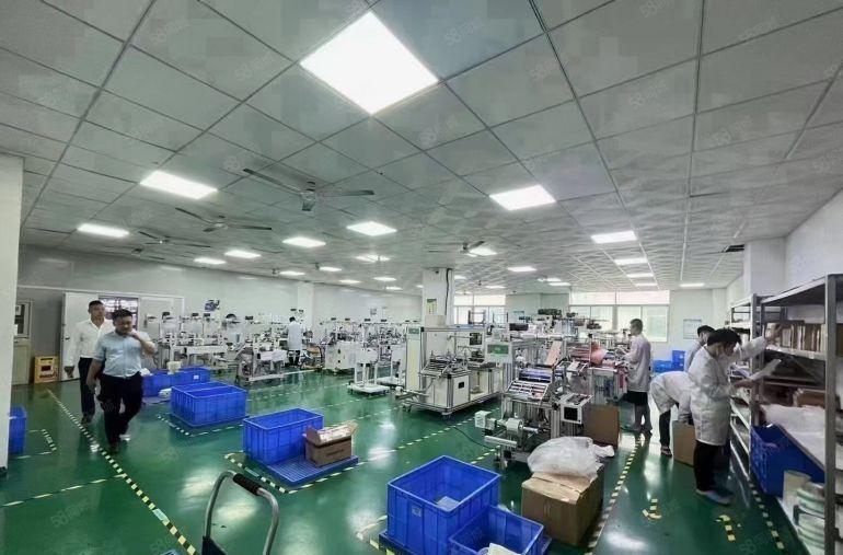 西乡固戍厂房300平房东直租公摊小豪华装修办公室研发电商出租