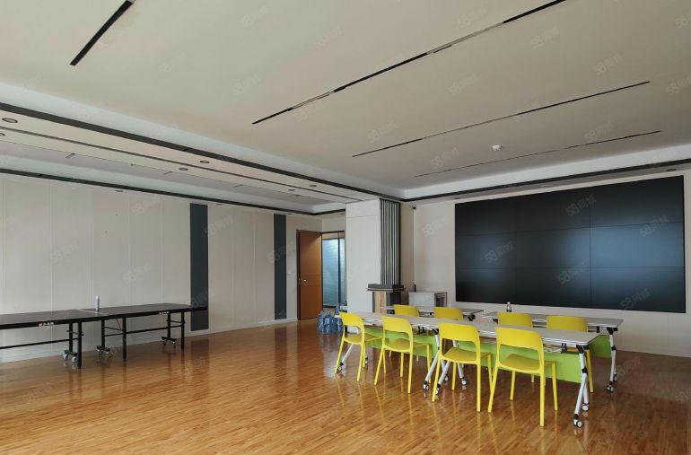 经典推荐33元每平豪华精装1100平8成使用率靓丽园区