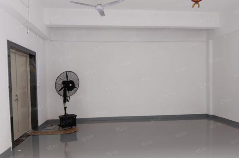 西乡前进二路12号线地铁口附近原房东独门独院厂房精装100平