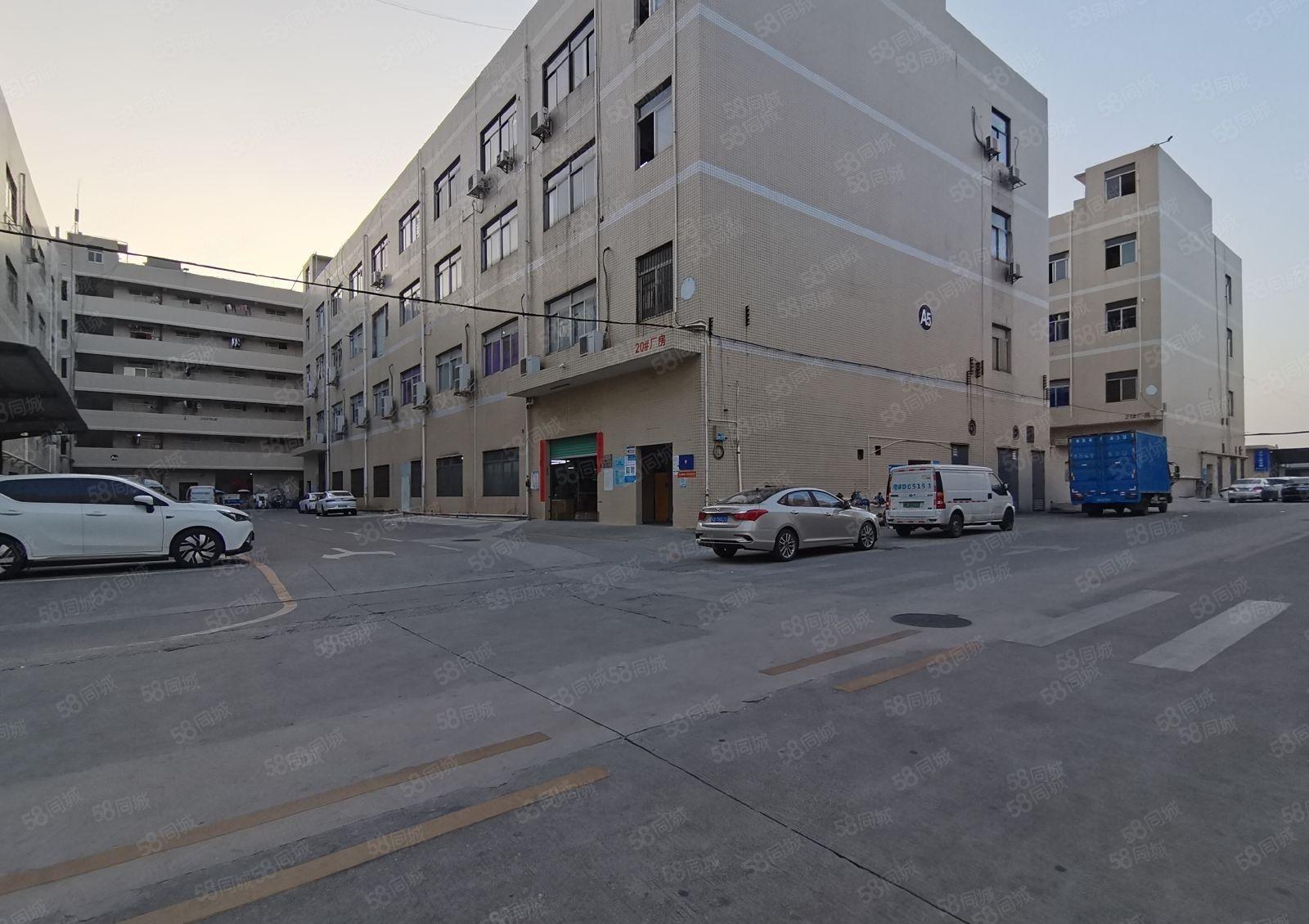 大小分租！沙井共和工业园新出三楼2700平方原房东厂房出租