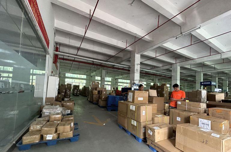 宝安福永和平新和4000平厂房仓库出租大小可分带精装修