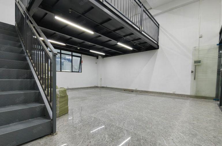 固戍地铁站，复式办公 仓库140平出租，形象好价格实惠