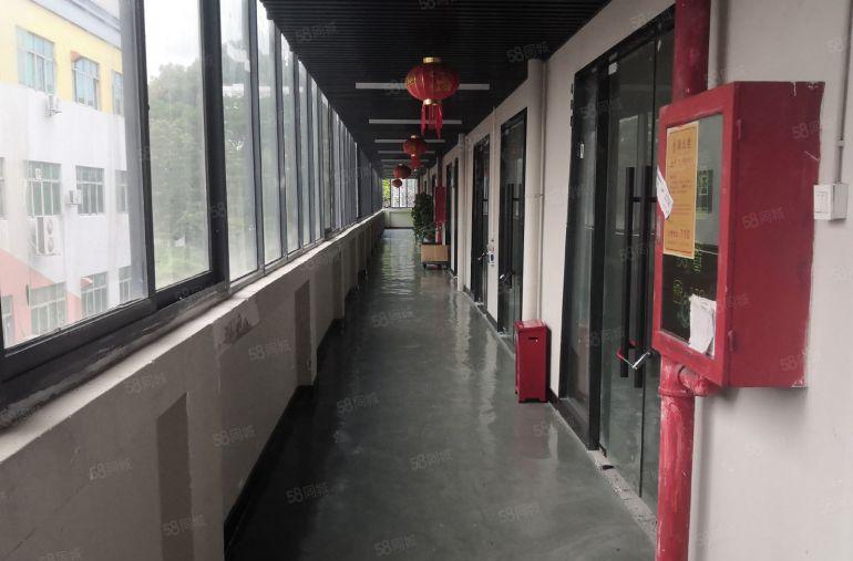 简装轻工厂房出租面积120，166，210带办公室，采光好