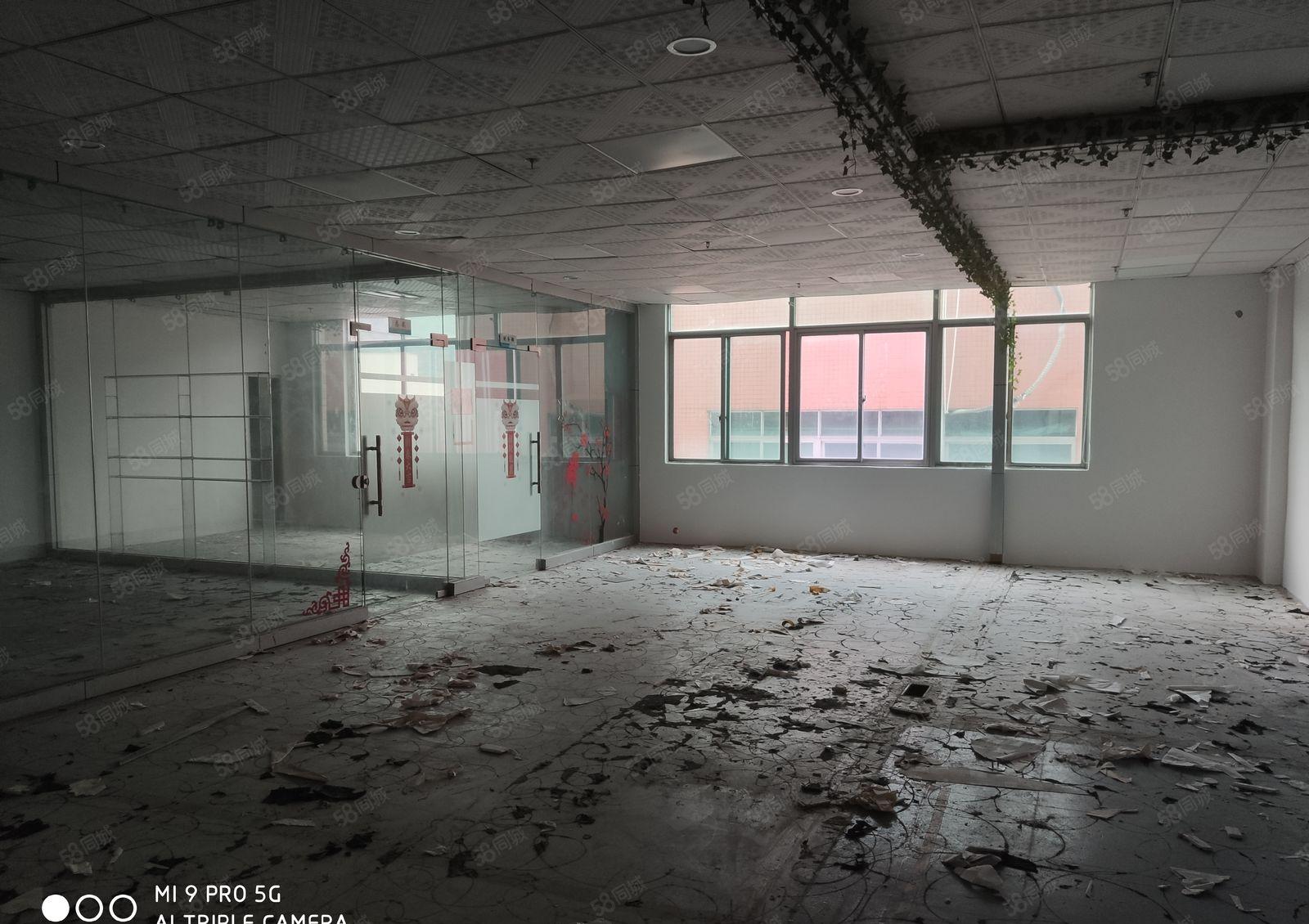 簕竹角工业区楼上1400平米带装修厂房出租