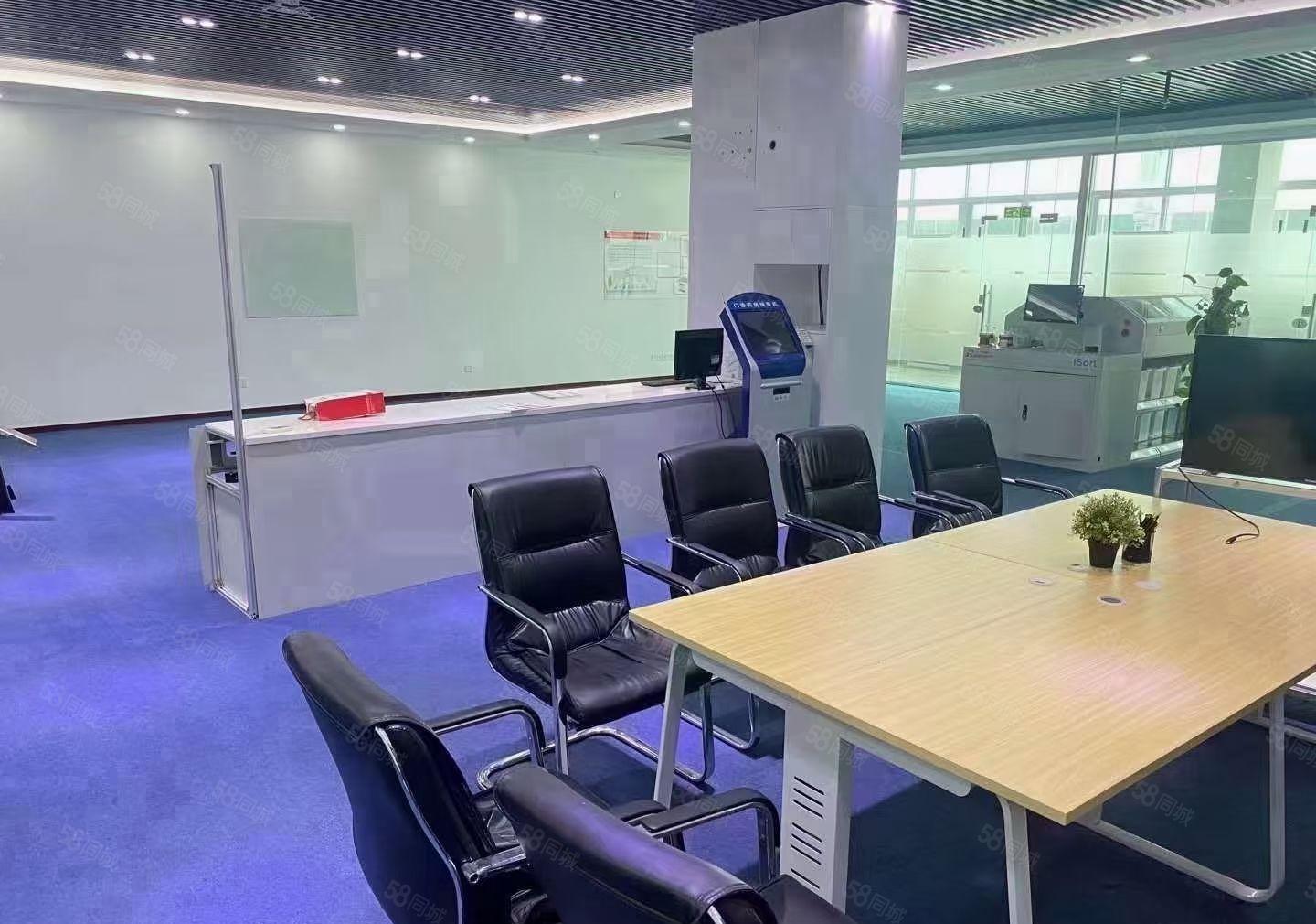 西乡恒丰工业城新出楼上1000平带装修办公室可分租整租