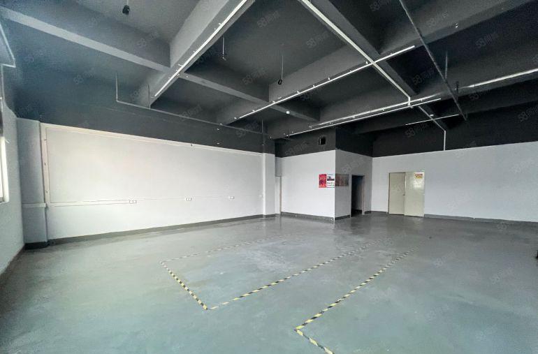 宝安福永沿江高速口附近楼上200平精装修厂房仓库出租大小分租