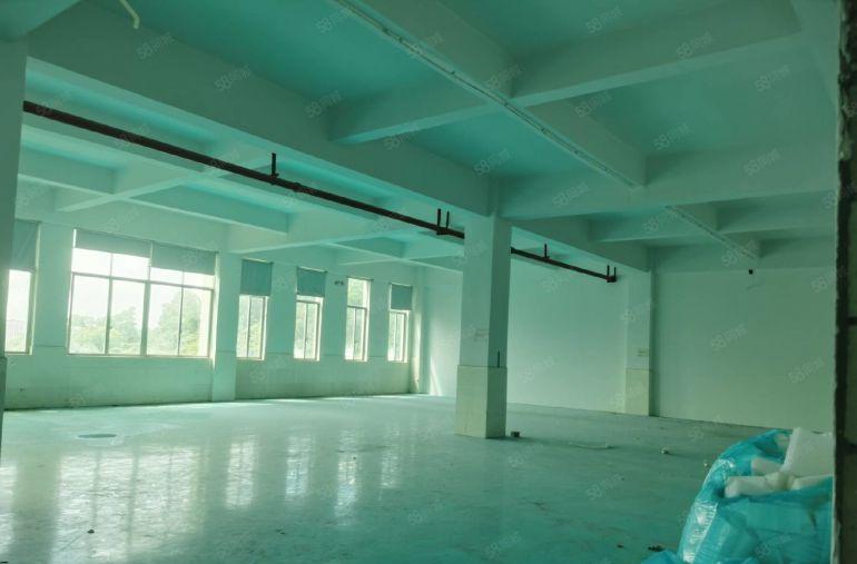 石岩上屋地铁站 150平起租  可定制装修 园区形象好