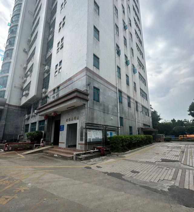 沙井南环路楼上130平至200平两个户型水电齐全