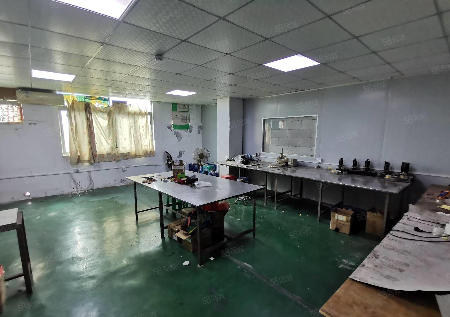 西乡鹤州九围洲石路边楼上300平22每平带装修车间办公室前台