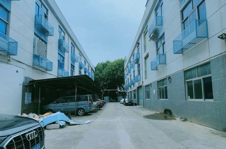 黄田地铁口附近1楼200平到1000平大小面积均可选择