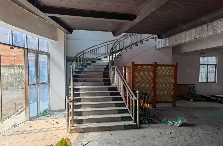 宝安沙井地铁口独栋厂房13层共1650方可分层出租电商物流