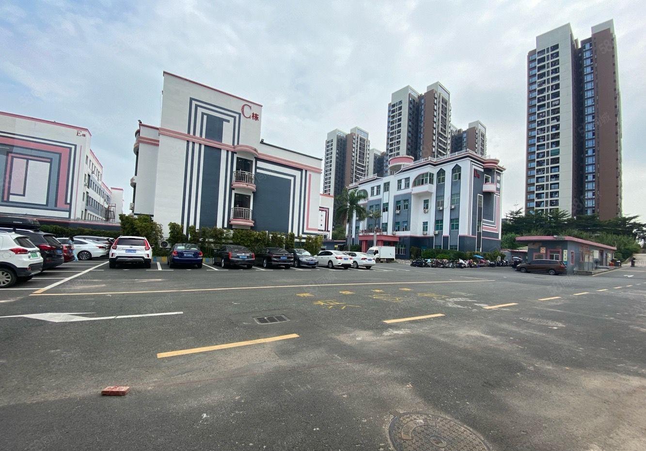 石岩大型工业区新出房源1000平精装厂房办公出租