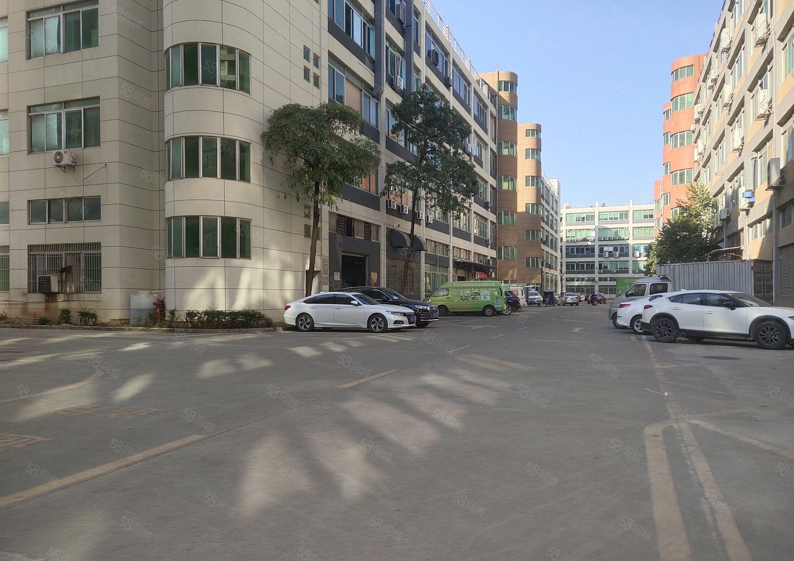 福永红本厂房2楼1100平方出租