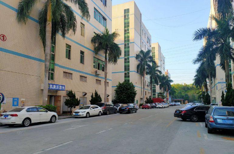 福永 低价厂房出租2000平可分租 带装修  工业园仓库出租