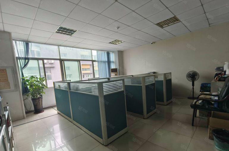 福永和平双地铁口楼上500平精装修厂房出租仓库出租可分租