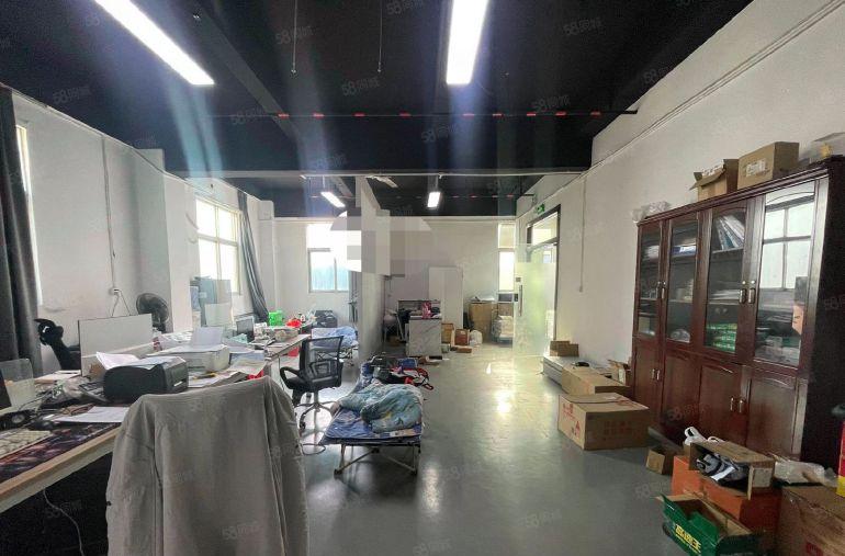 西乡固戍地铁口，创意园带装修230平厂房出租，出租