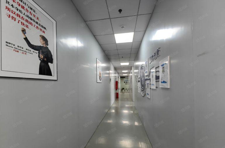 石岩原房东红本厂房办公仓库出租 2000平豪华装修超大空地！