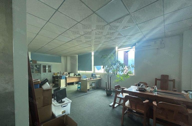 特价出租福永1300平精装修厂房出租仓库出租可分租厂房转让