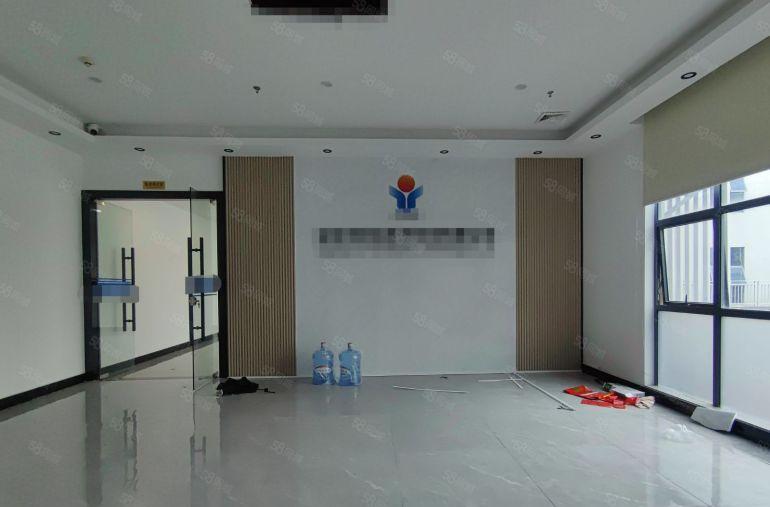 整层1200平精装厂房一手直租 一应俱全拎包生产 固戍站附近