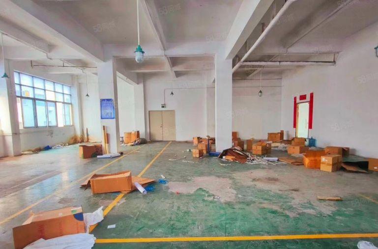 新桥107国道边，楼上小面积厂房 有办公室 拎包入住