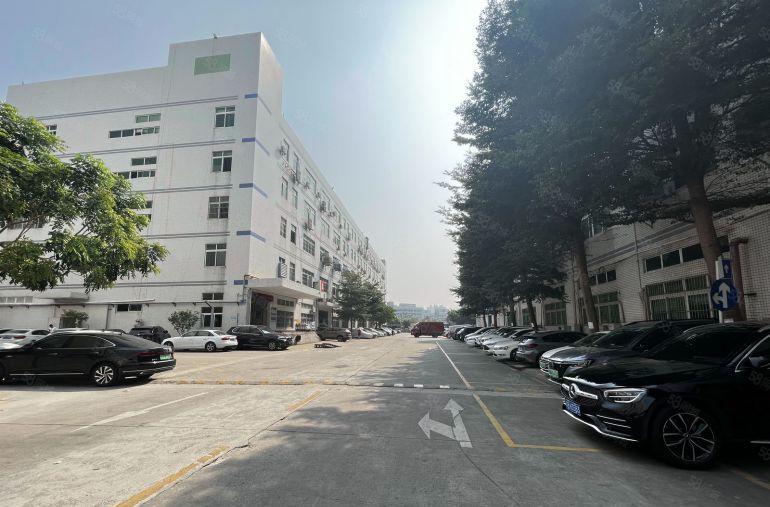 石岩官田地铁口 电商物流园500平起租 办公仓库研发