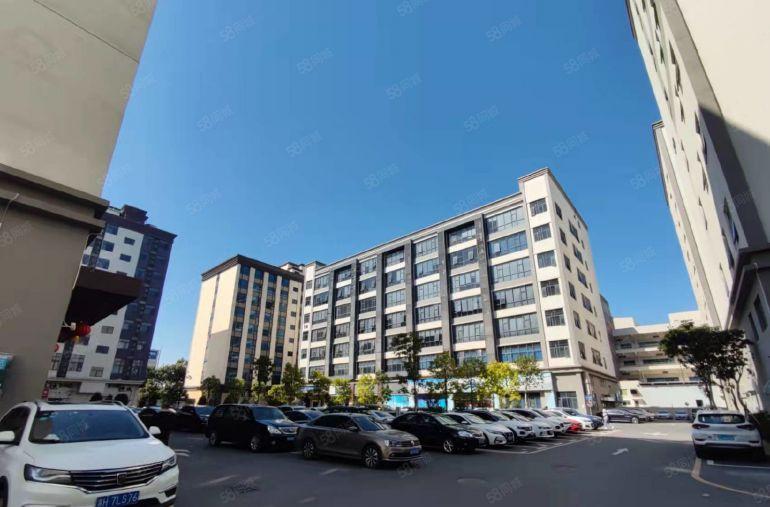 福永和平国际会展中心旁楼上500平方精装修厂房可办公空地大