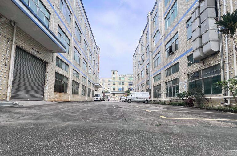 石岩地铁口原房东独门独院厂房办公仓库出租300平到7000平