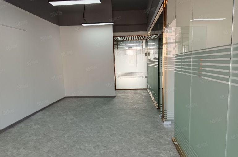 石岩楼上300平米办公厂房带装修招租，现成水电办公室