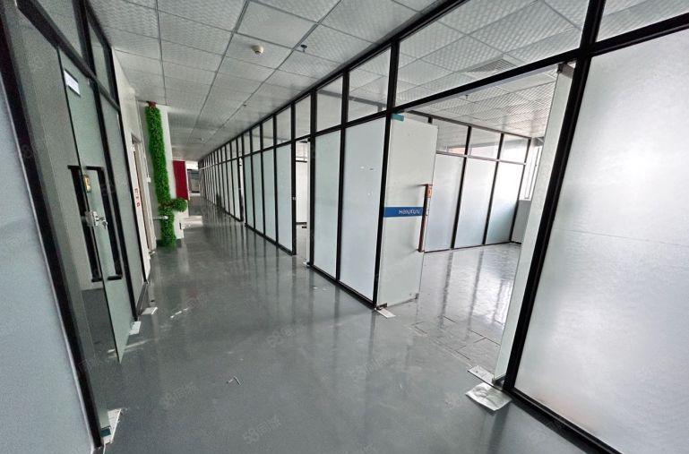 石岩新出上屋地铁口楼上1200平米精装修办公研发仓库厂房出租