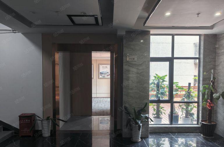 0押金西乡厂房办公室 落地窗送露台200平方