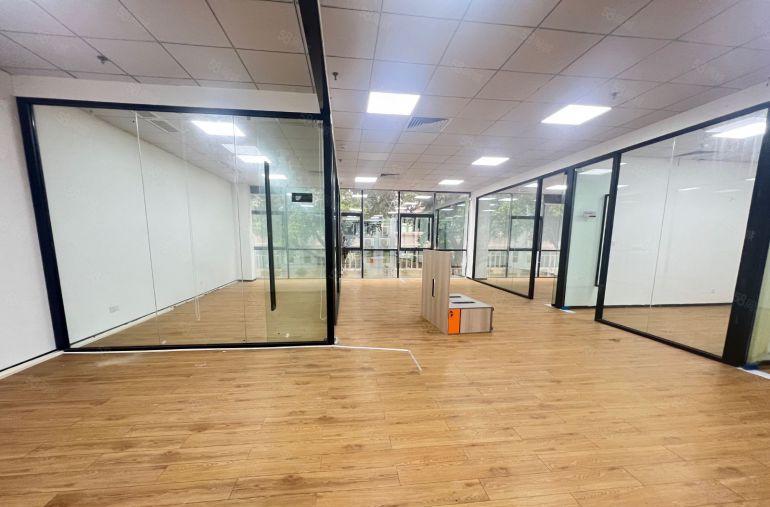 福永和平精装修300平米拎包入住办公电商仓库组装厂房出租