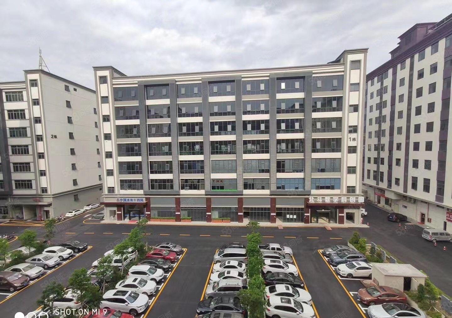 福永塘尾一楼700平厂房出租物流仓库招租低价出租可分租