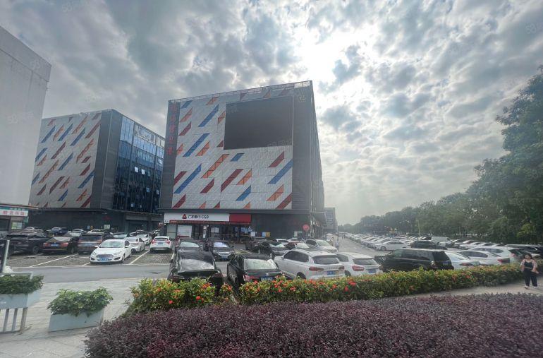 福永宝安大道500平精装地铁站研发厂房办公电商仓库低价出租